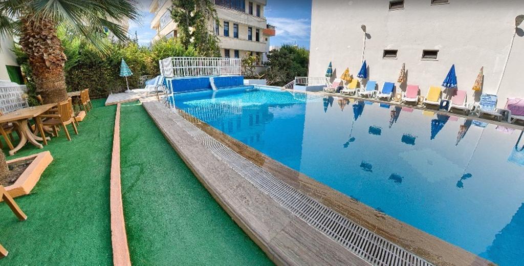 Pak - Adult Only Hotel
